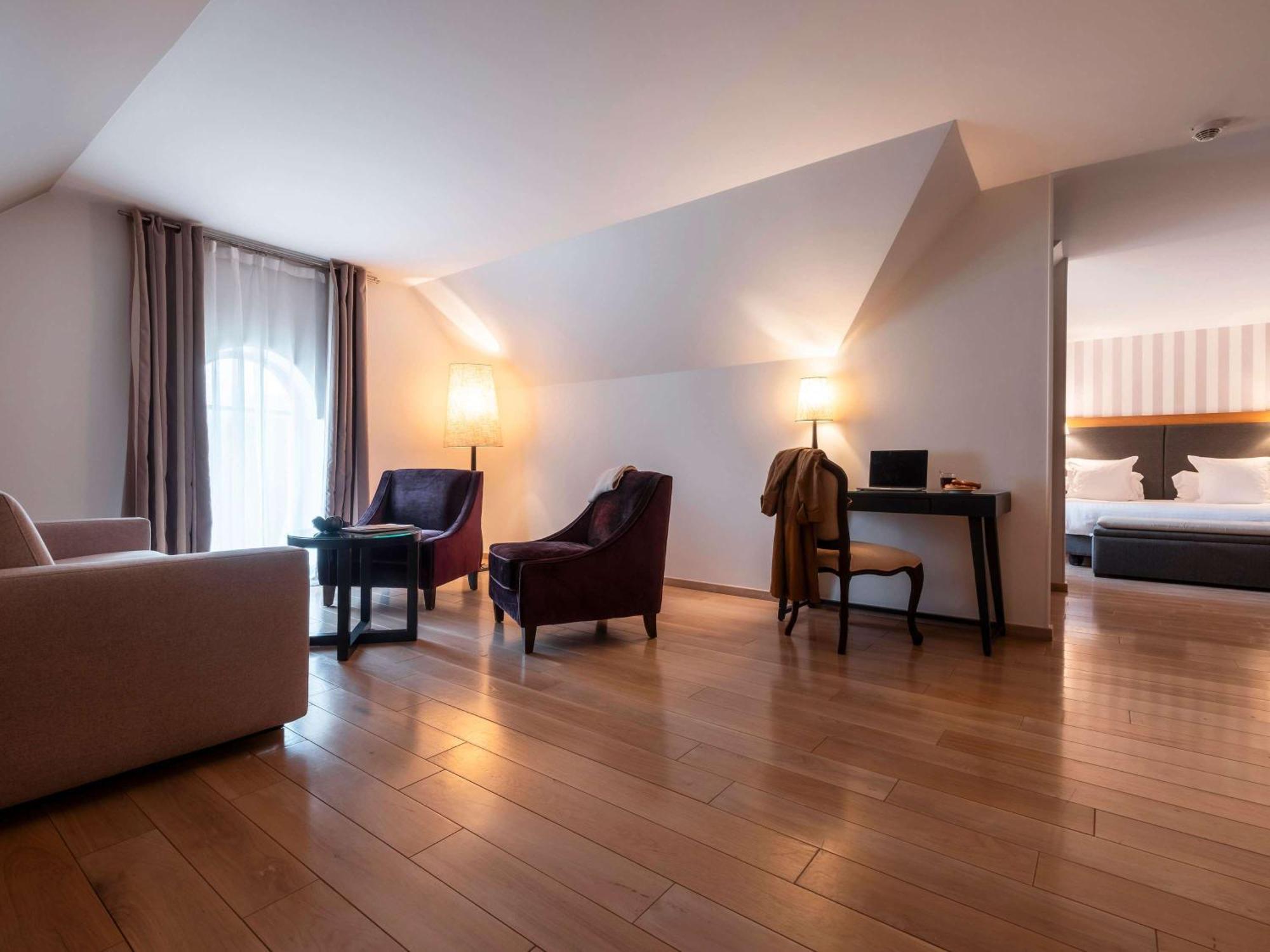 Mercure Maintenon Eksteriør bilde