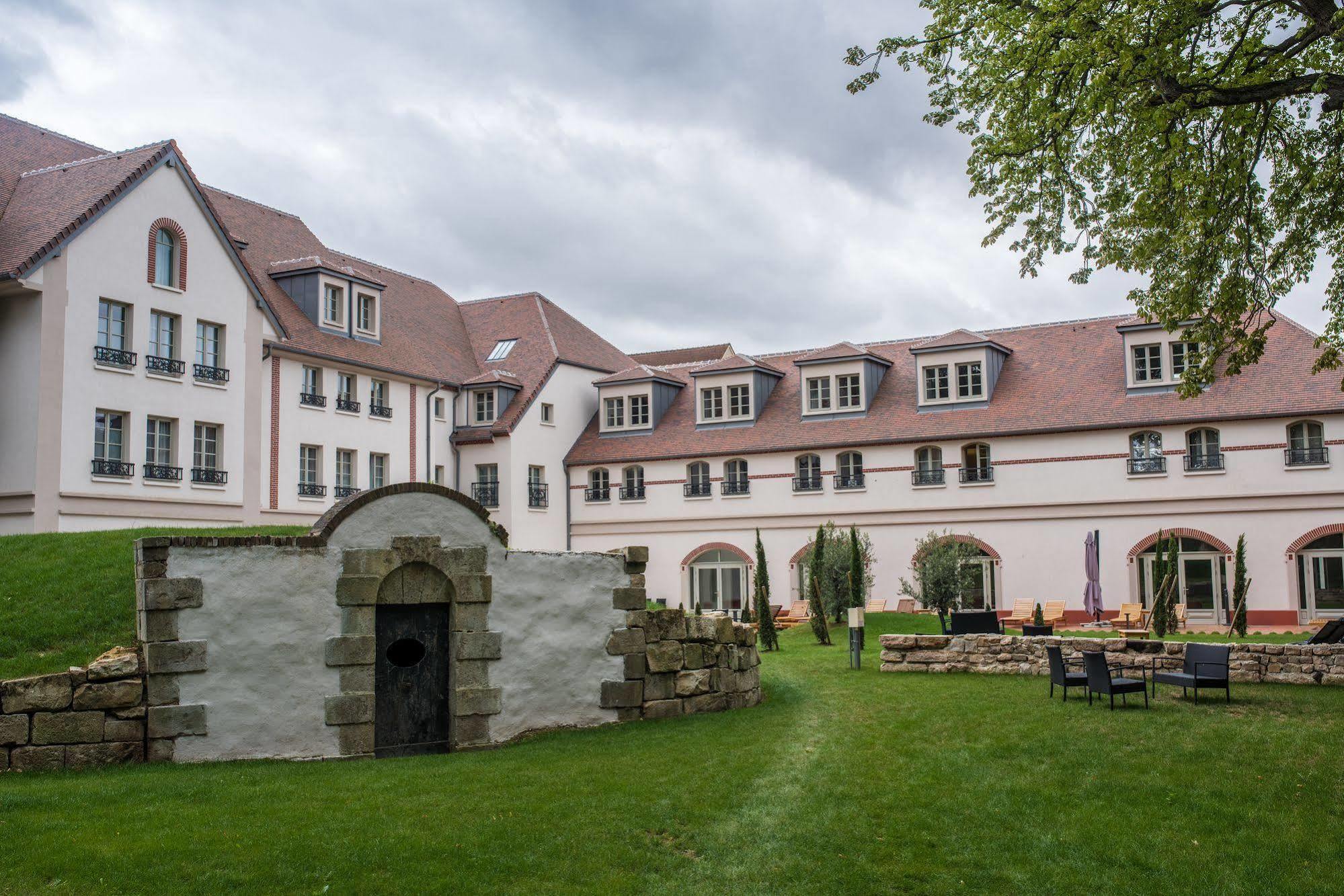 Mercure Maintenon Eksteriør bilde